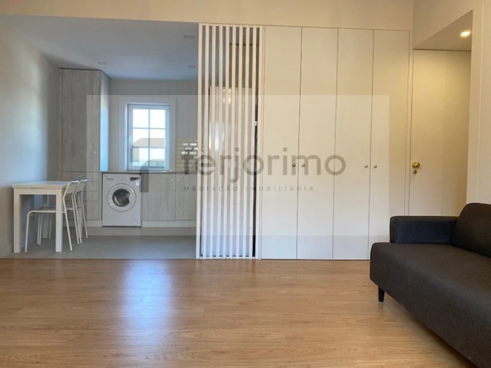 Apartamento T1 para Arrendamento em Azurem Foto 2