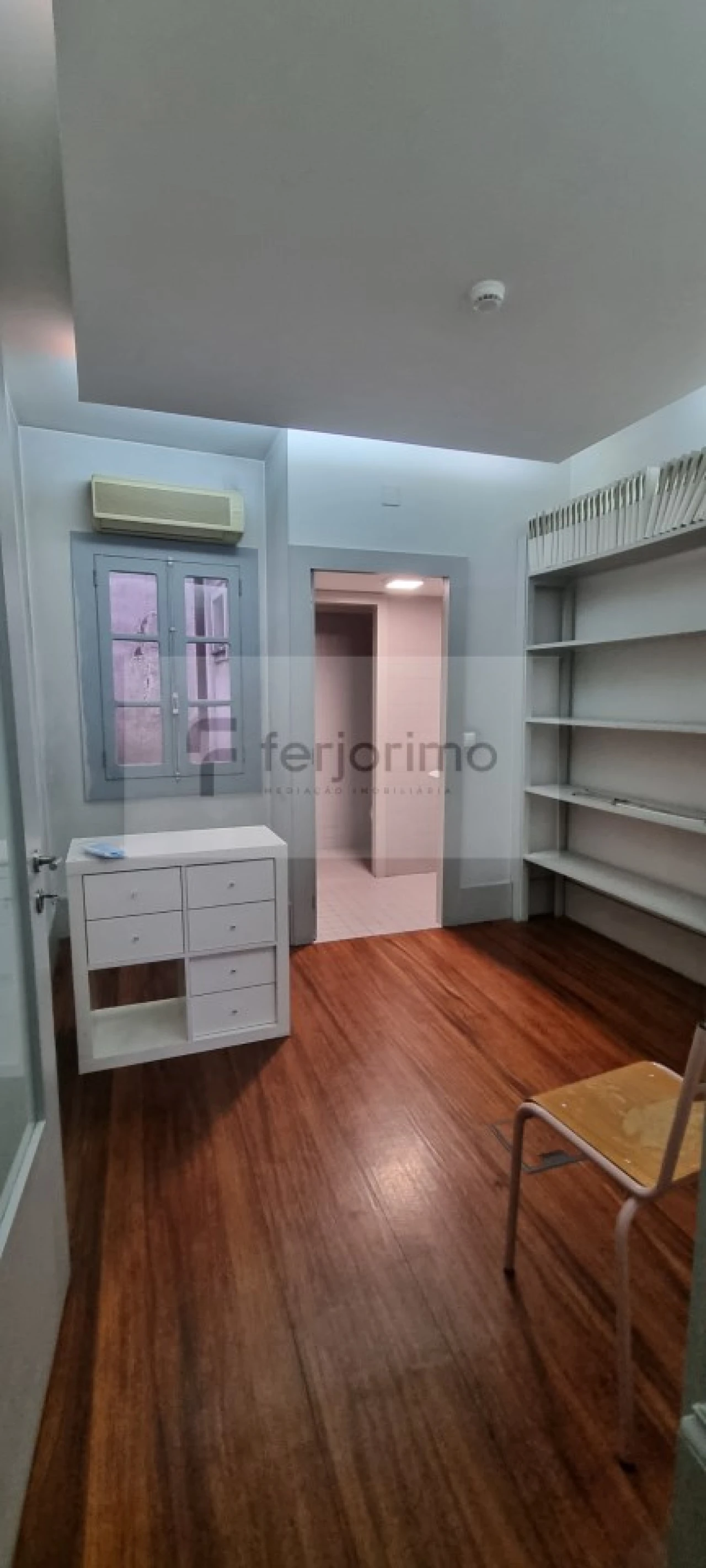 Prédio para Arrendamento em Oliveira, São Paio e São Sebastião Foto 20