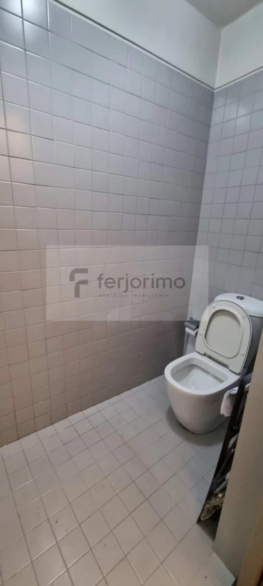 Prédio para Arrendamento em Oliveira, São Paio e São Sebastião Foto 6