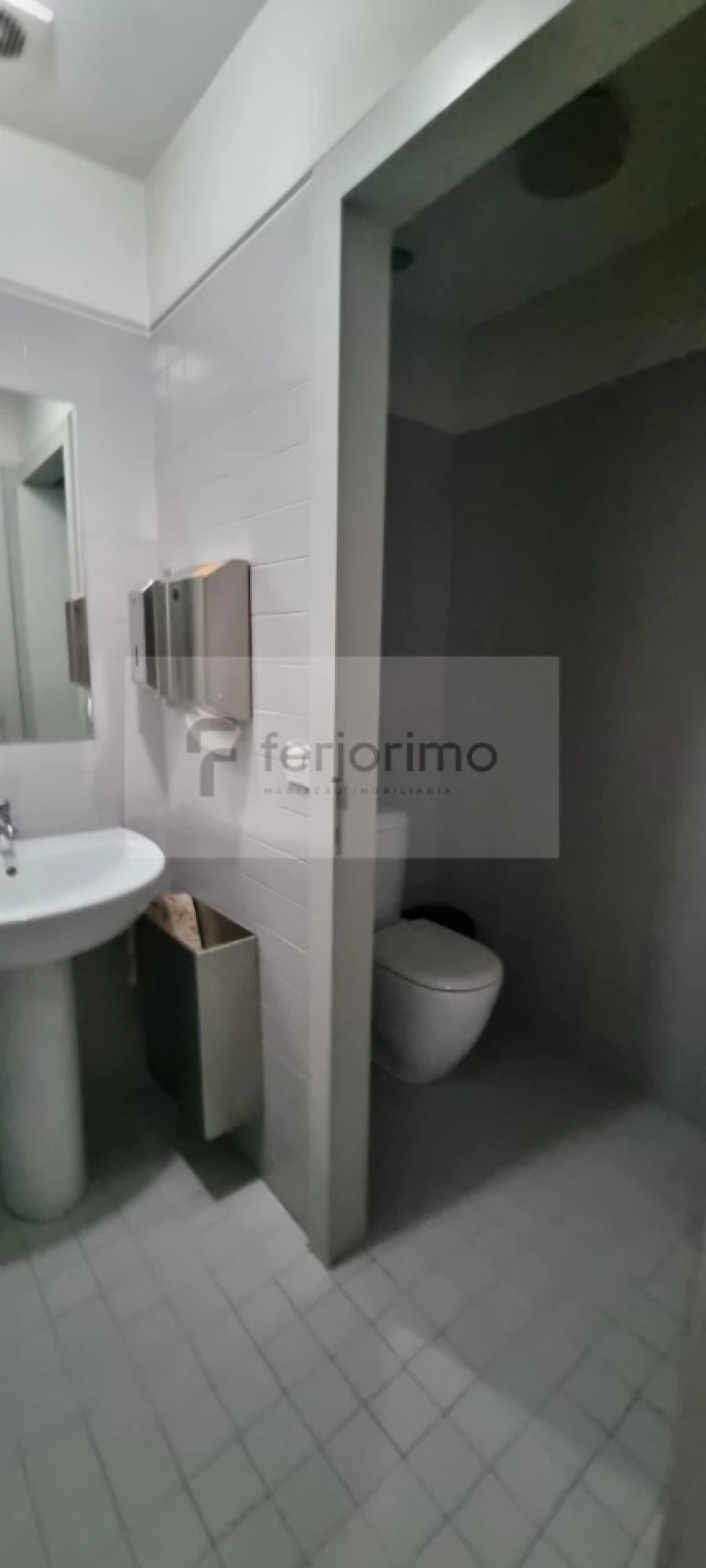 Prédio para Arrendamento em Oliveira, São Paio e São Sebastião Foto 19