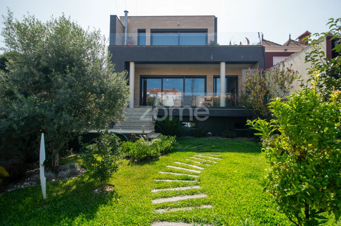 Moradia T4 para Venda em Ermesinde Foto 24