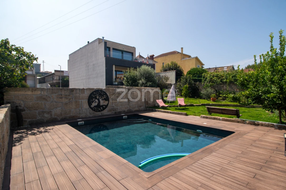 Moradia T4 para Venda em Ermesinde Foto 26