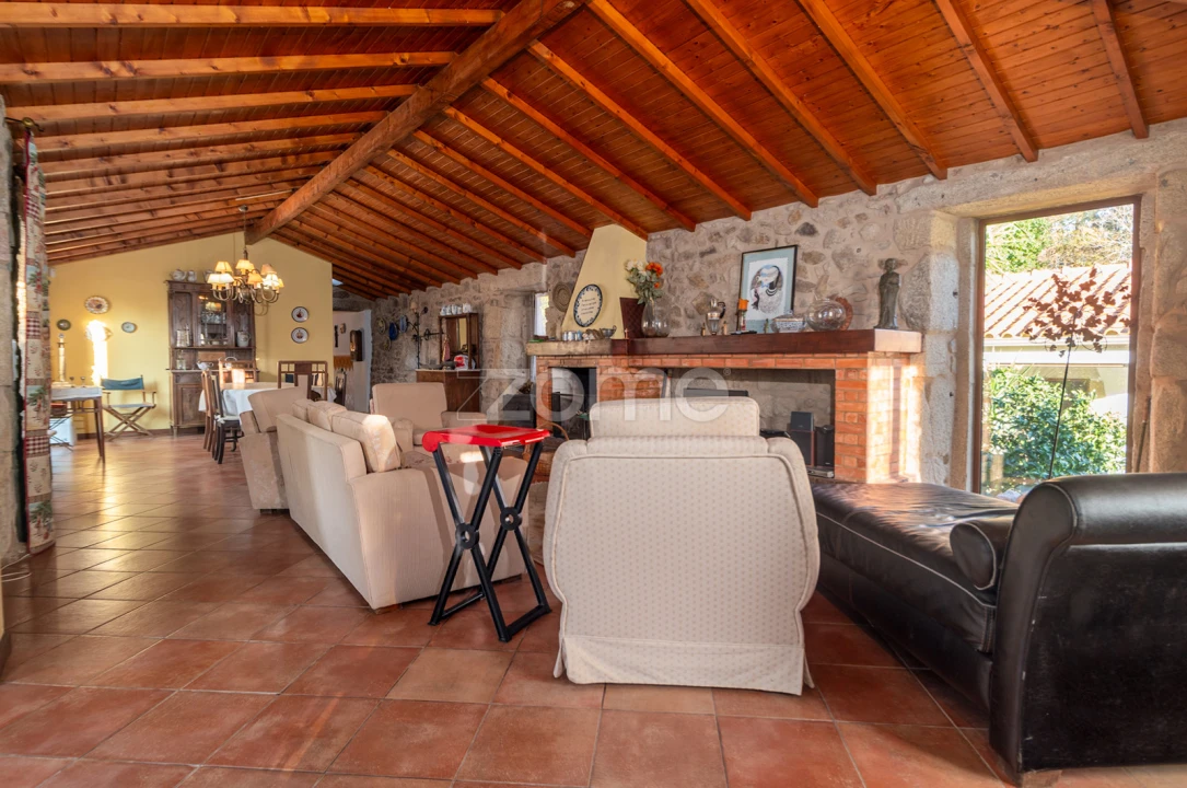 Quinta T7 para Venda em Mentrestido Foto 1