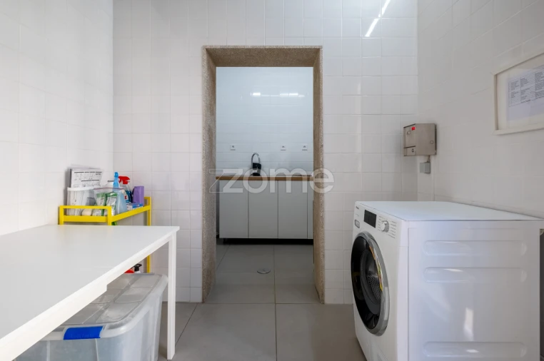 Apartamento T2 para Venda em Cedofeita, Santo Ildefonso, Sé, Miragaia, São Nicolau e Vitória Foto 40