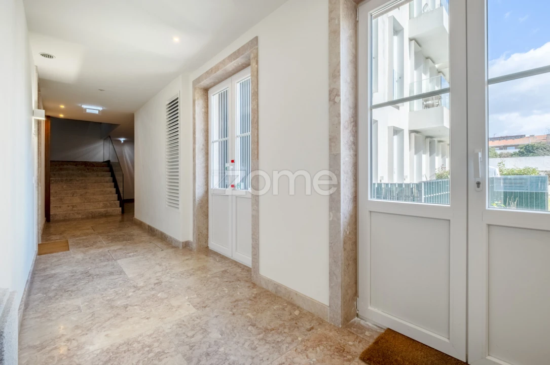Apartamento T2 para Venda em Cedofeita, Santo Ildefonso, Sé, Miragaia, São Nicolau e Vitória Foto 36