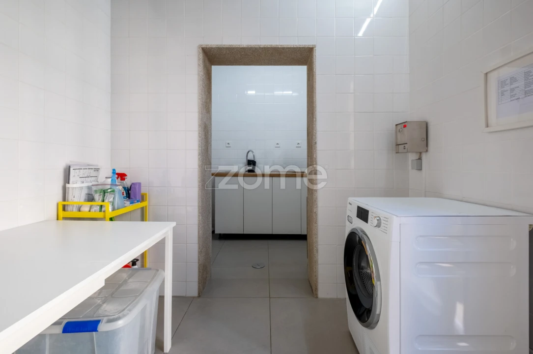 Apartamento T2 para Venda em Cedofeita, Santo Ildefonso, Sé, Miragaia, São Nicolau e Vitória Foto 40