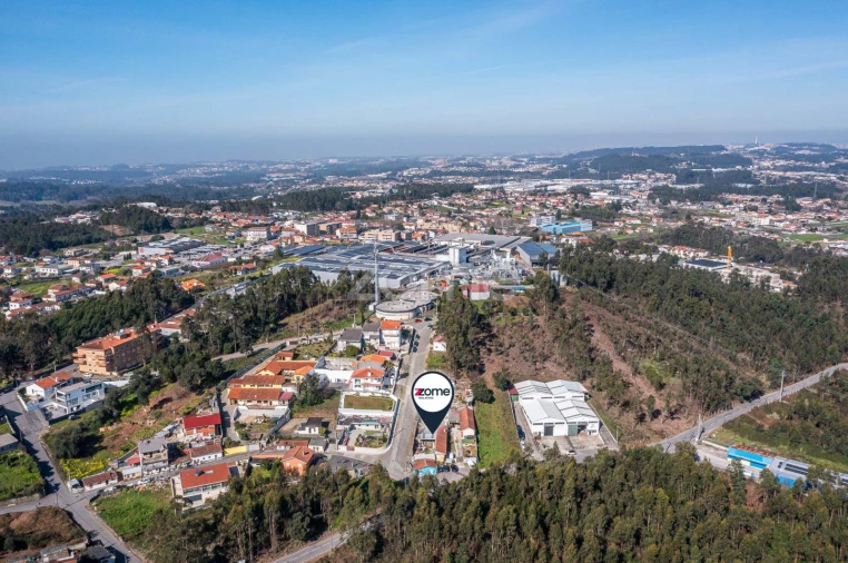 Moradia T3 para Venda em Argoncilhe Foto 8