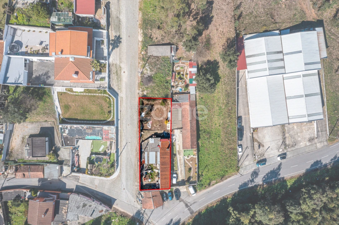 Moradia T3 para Venda em Argoncilhe Foto 5