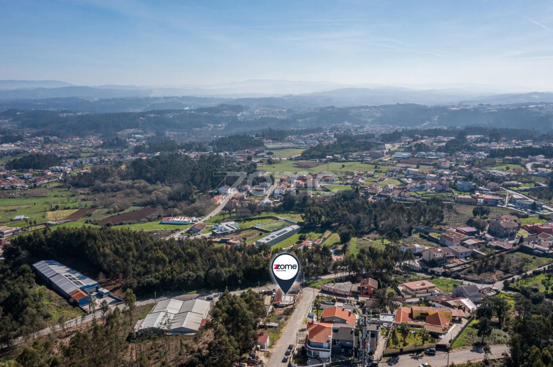 Moradia T3 para Venda em Argoncilhe Foto 12