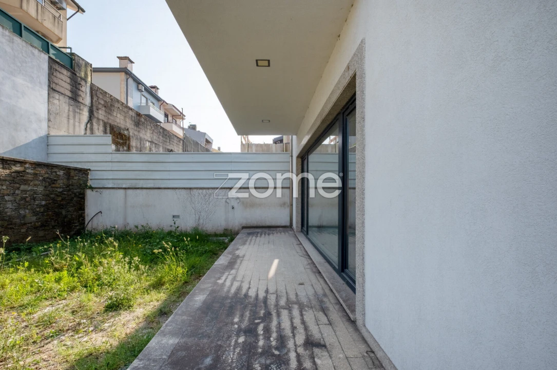 Moradia T3 para Venda em Campo e Sobrado Foto 23