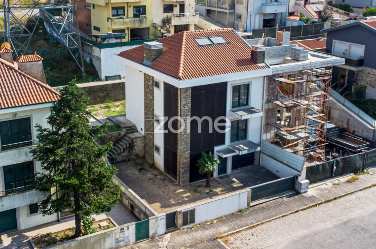 Moradia T3 para Venda em Campo e Sobrado Foto 3