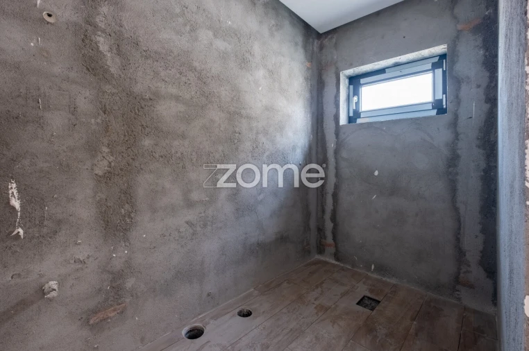 Moradia T3 para Venda em Campo e Sobrado Foto 35