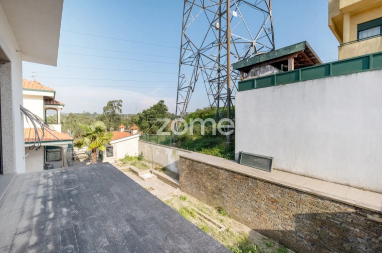 Moradia T3 para Venda em Campo e Sobrado Foto 37