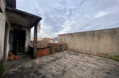 Moradia T4 para Venda em Souselas e Botão