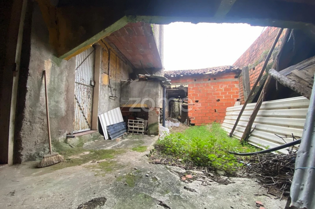 Moradia T4 para Venda em Souselas e Botão Foto 16