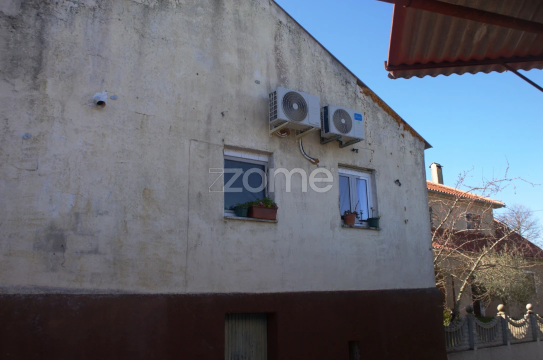 Moradia T3 para Venda em Ferreira de Aves Foto 14