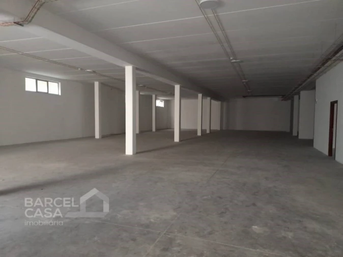 Armazém para Arrendamento em Rio Covo (Santa Eugenia) Foto 1