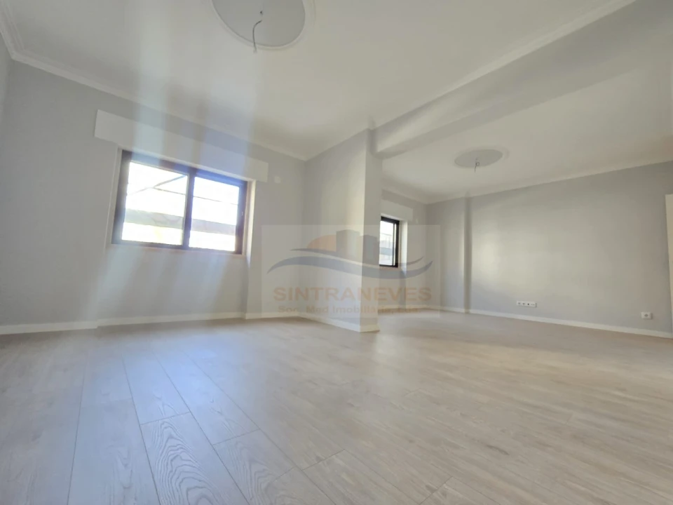 Apartamento T2 para Venda em Águas Livres Foto 11