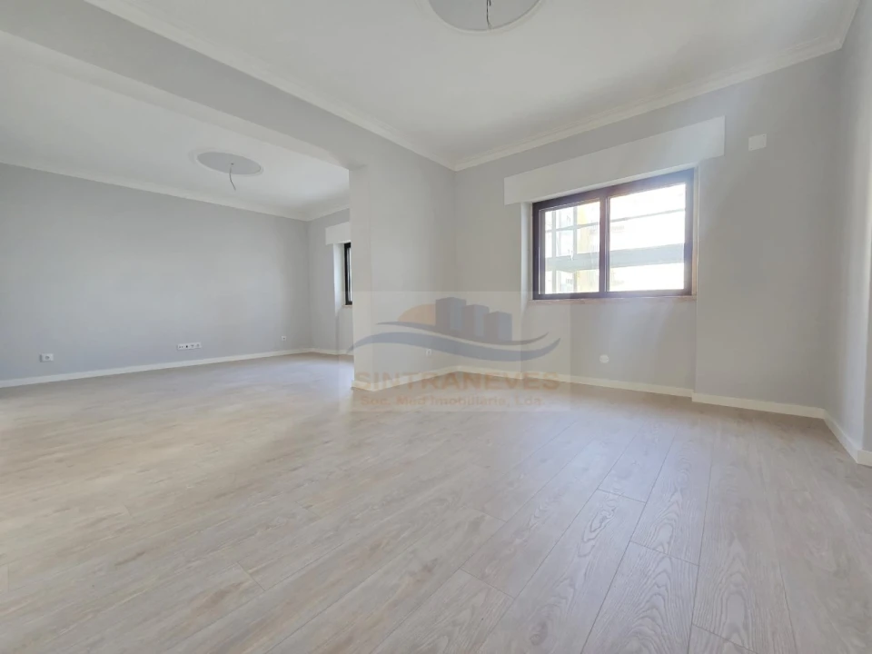 Apartamento T2 para Venda em Águas Livres Foto 13