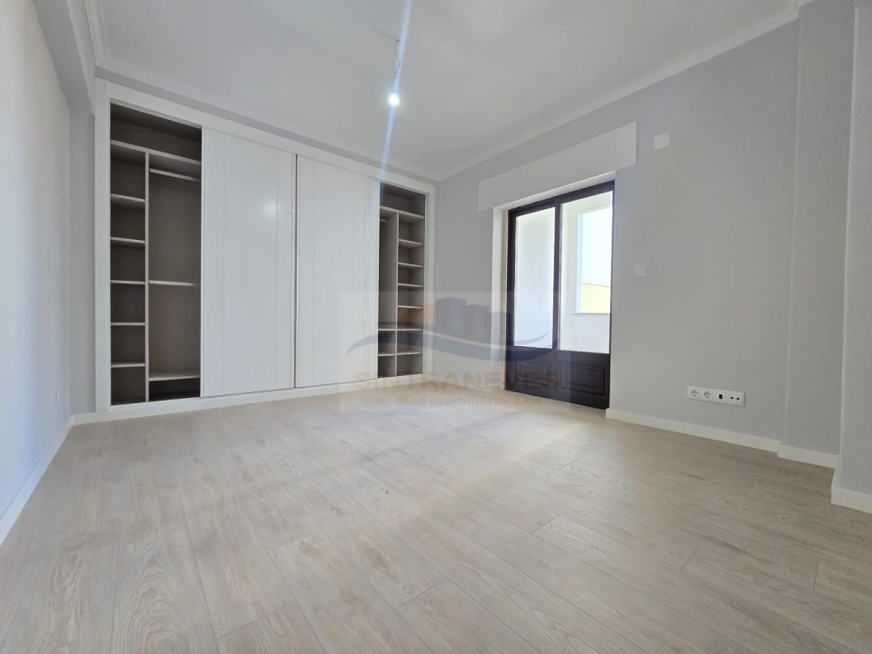 Apartamento T2 para Venda em Águas Livres Foto 26