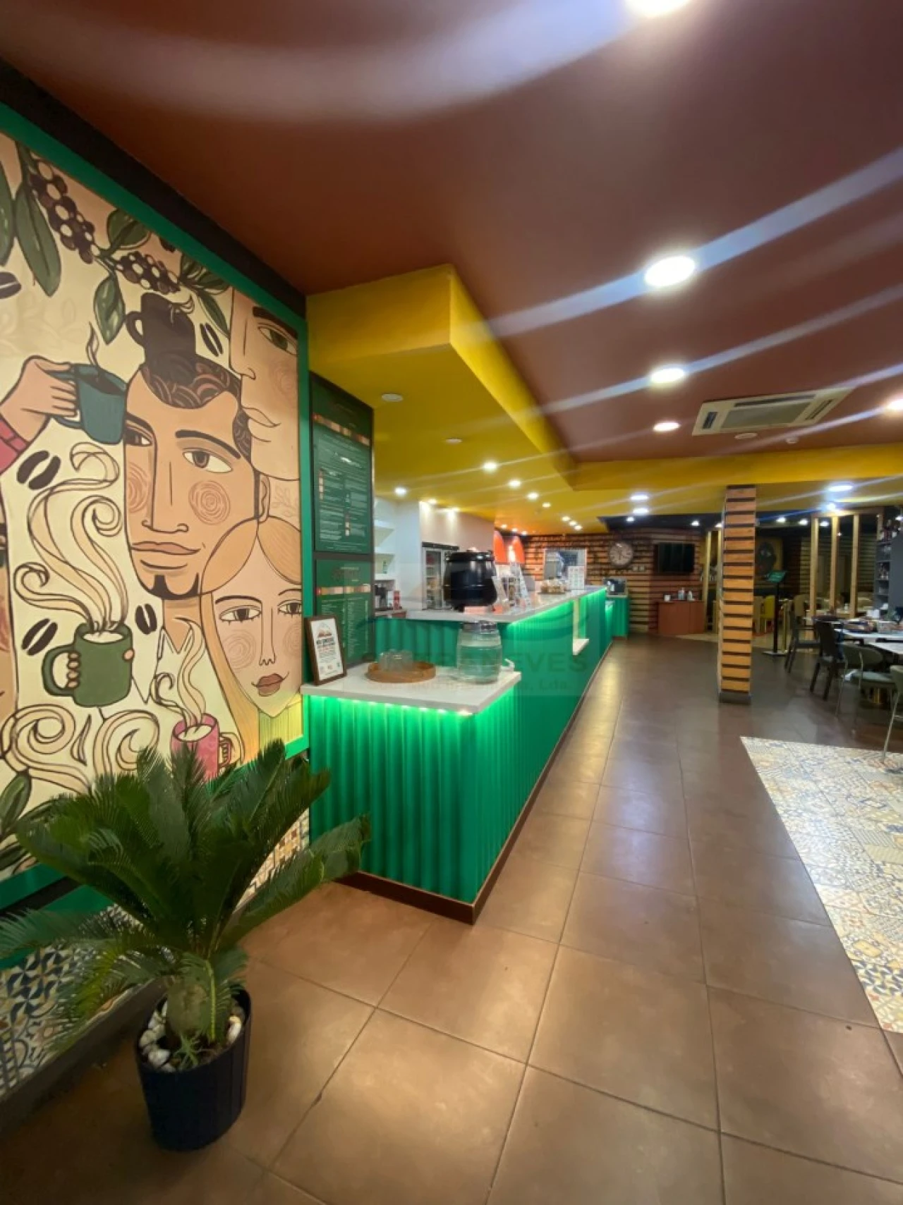 Negócio para Venda em Venteira Foto 3