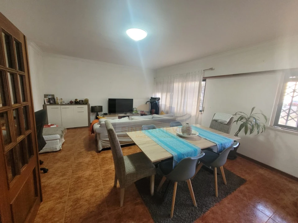 Apartamento T2 para Venda em Massamá e Monte Abraão Foto 1