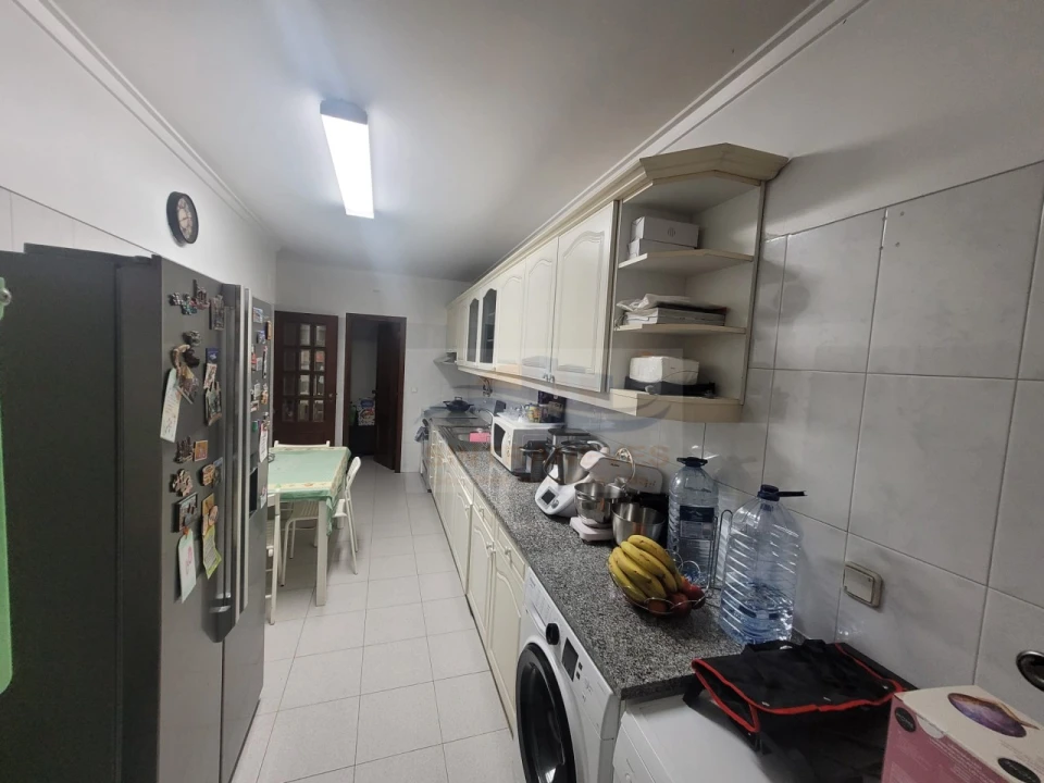 Apartamento T2 para Venda em Massamá e Monte Abraão Foto 8