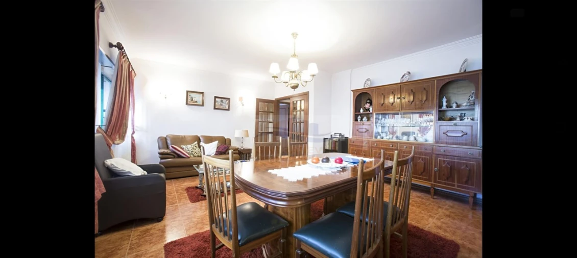 Apartamento T2 para Venda em Massamá e Monte Abraão Foto 3