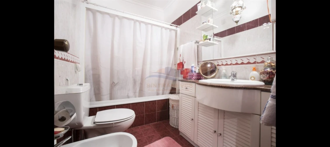 Apartamento T2 para Venda em Massamá e Monte Abraão Foto 10