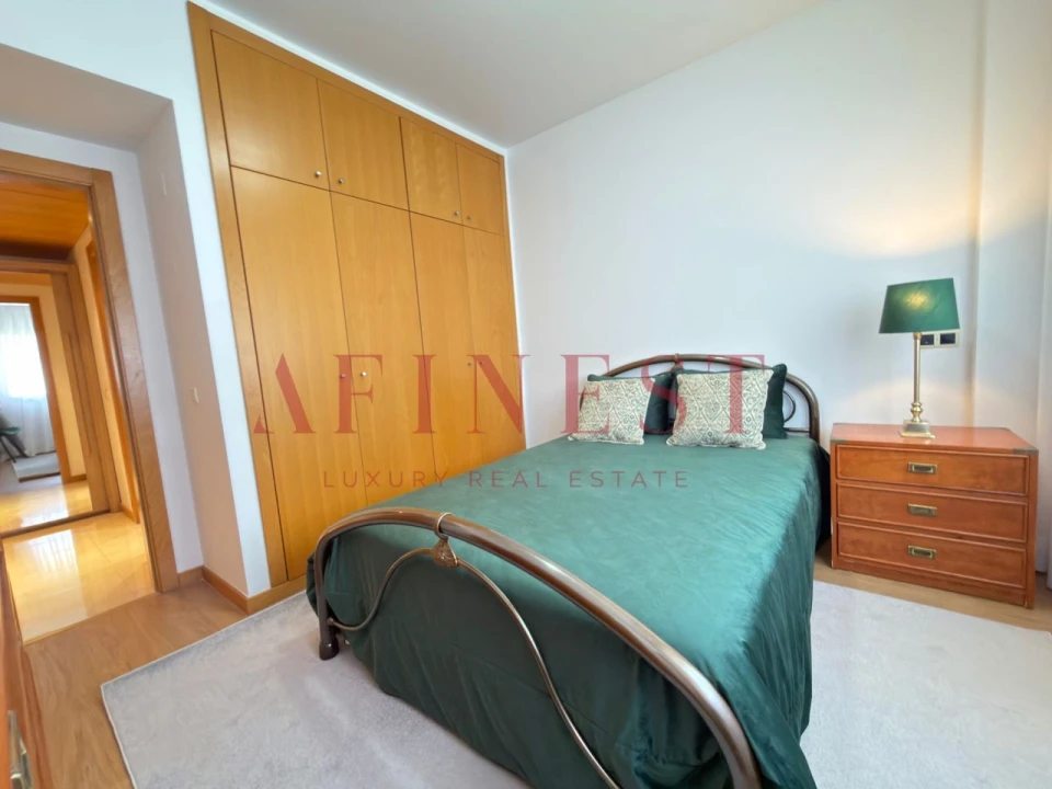Apartamento T2 para Arrendamento em Parque das Nações Foto 9