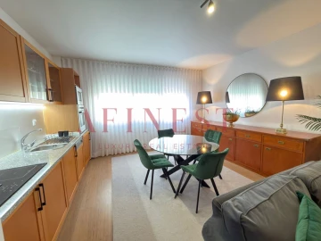 Apartamento T2 para Arrendamento em Parque das Nações
