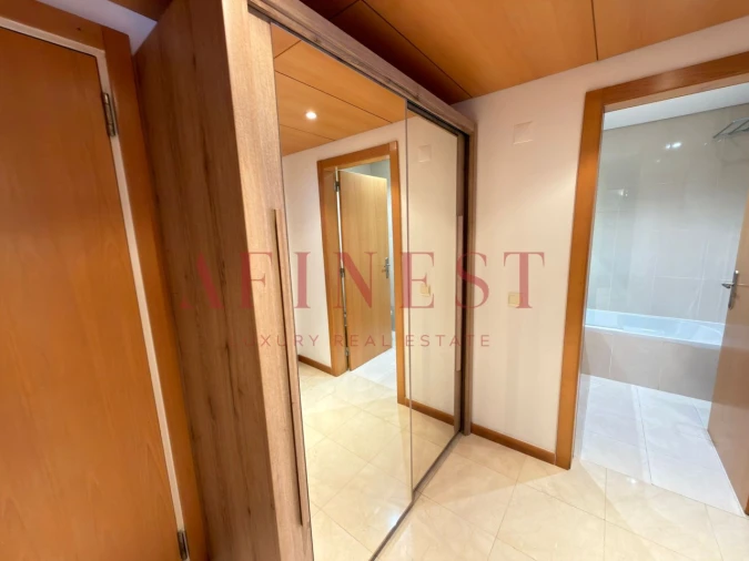 Apartamento T2 para Arrendamento em Parque das Nações Foto 8