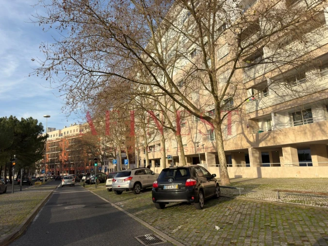 Apartamento T2 para Arrendamento em Parque das Nações Foto 19
