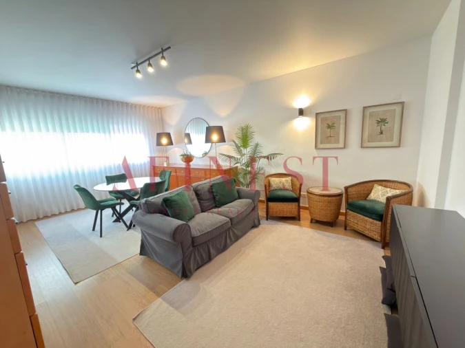 Apartamento T2 para Arrendamento em Parque das Nações Foto 2