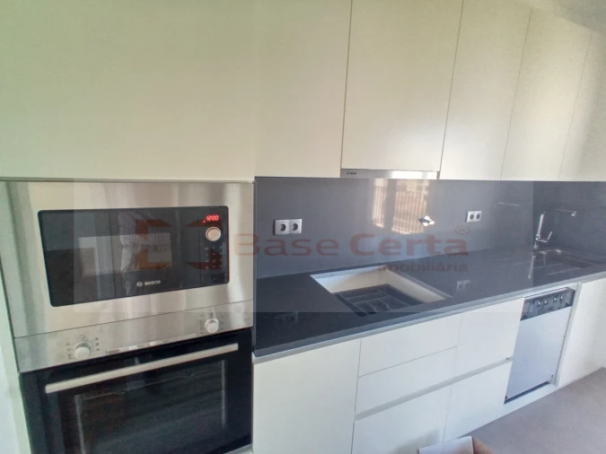 Apartamento T3 para Venda em Almada, Cova da Piedade, Pragal e Cacilhas Foto 14