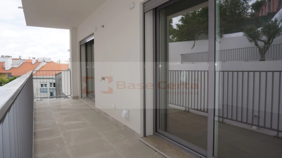 Apartamento T3 para Venda em Almada, Cova da Piedade, Pragal e Cacilhas Foto 11