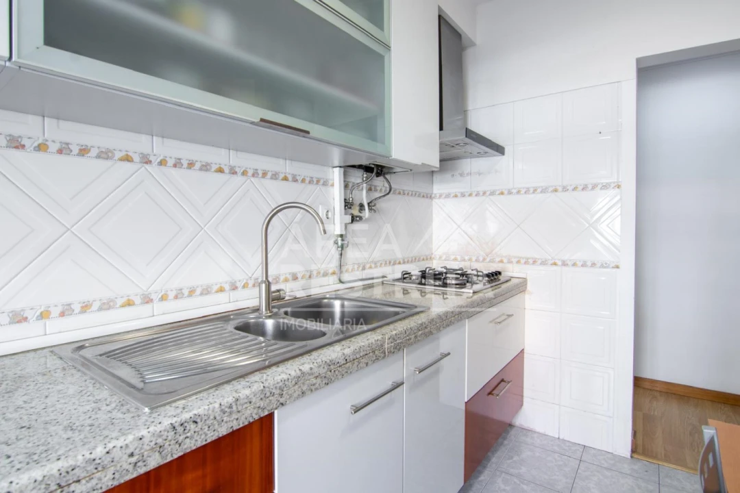 Apartamento T2 para Venda em Amora Foto 1