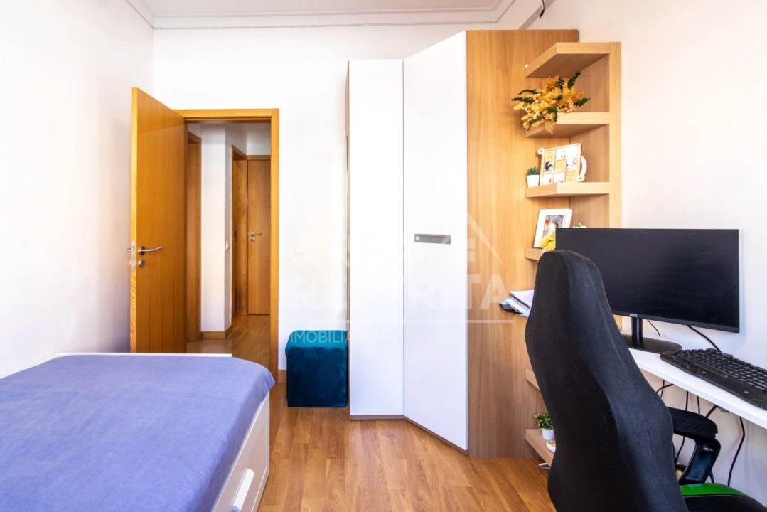Apartamento T2 para Venda em Amora Foto 9