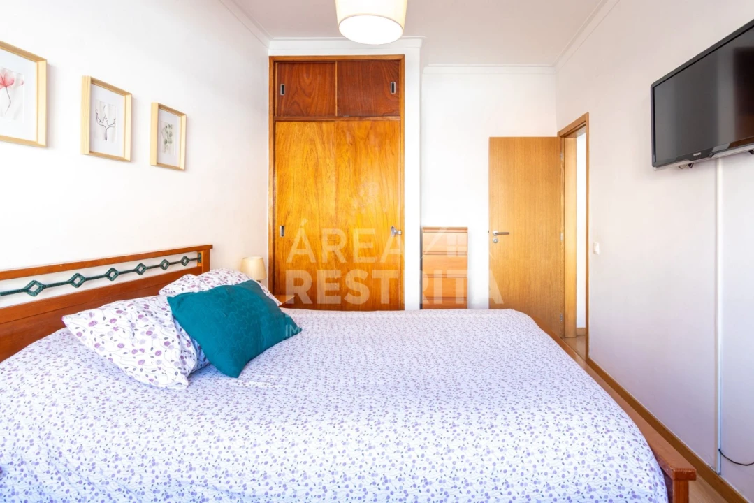Apartamento T2 para Venda em Amora Foto 14