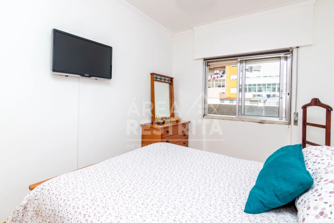 Apartamento T2 para Venda em Amora Foto 15