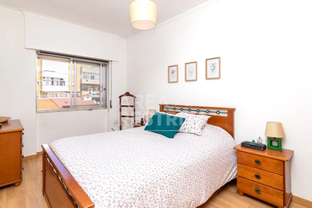 Apartamento T2 para Venda em Amora Foto 16