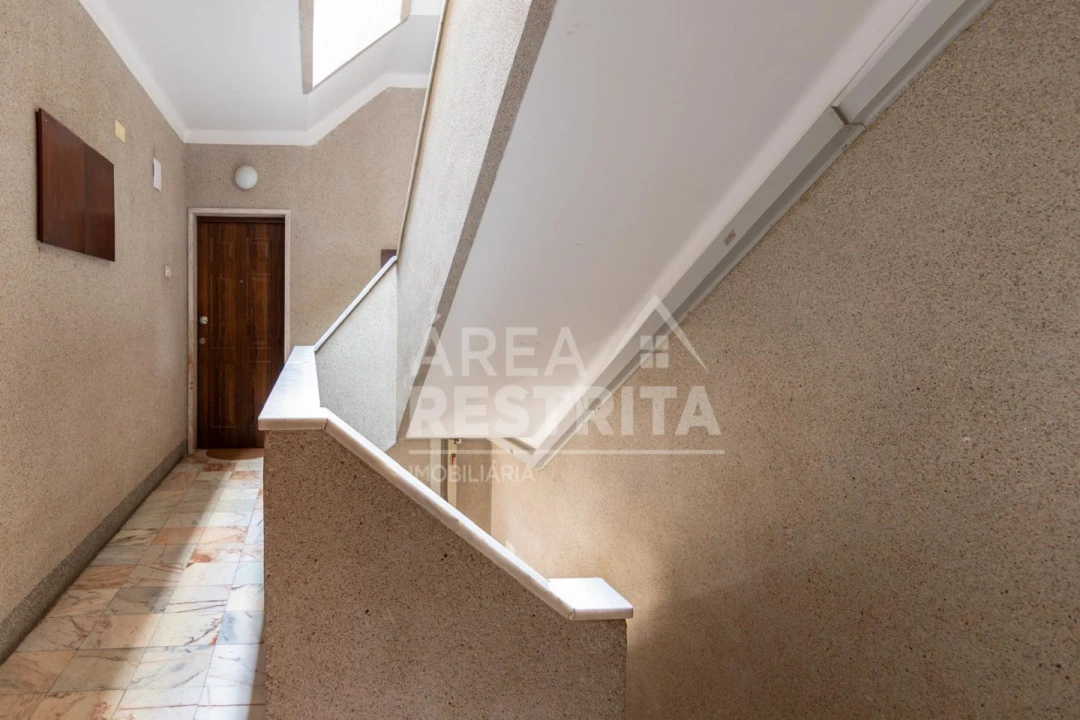 Apartamento T2 para Venda em Amora Foto 17