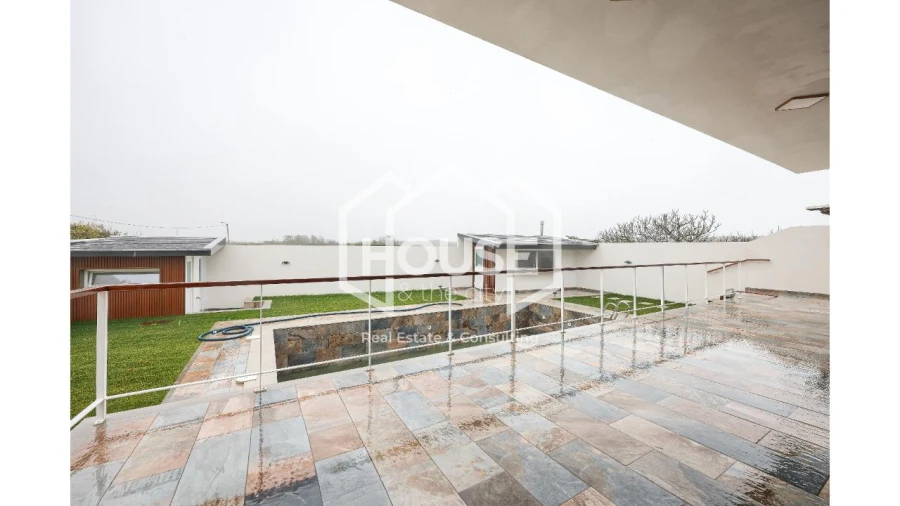 Moradia T5 para Venda em Gafanha da Encarnação Foto 8