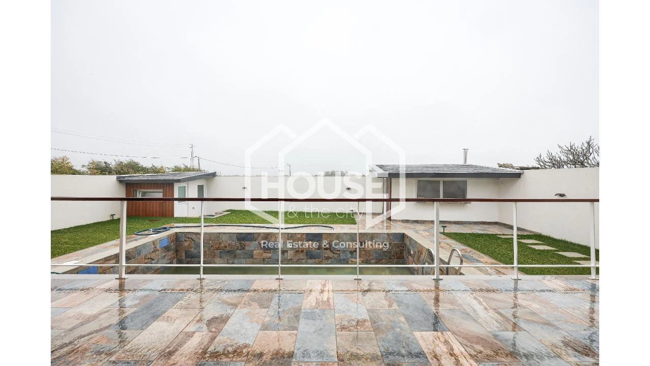 Moradia T5 para Venda em Gafanha da Encarnação Foto 7