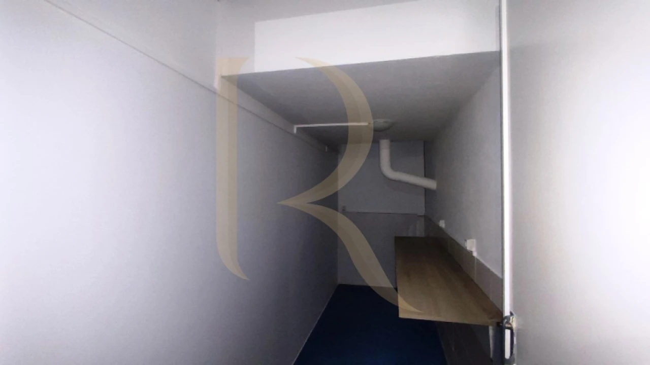 Loja para Arrendamento em Seixal, Arrentela e Aldeia de Paio Pires Foto 6