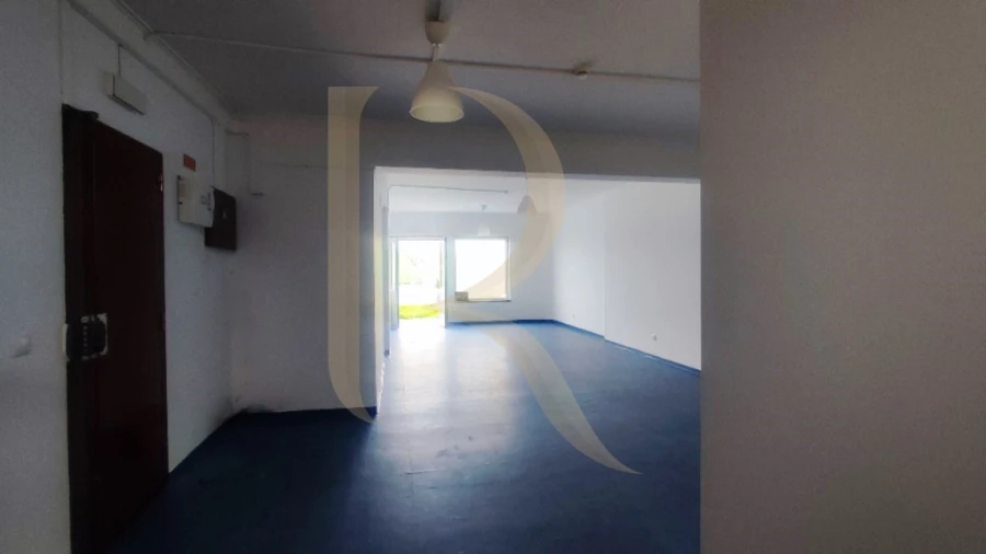 Loja para Arrendamento em Seixal, Arrentela e Aldeia de Paio Pires Foto 2