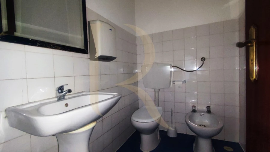 Loja para Arrendamento em Seixal, Arrentela e Aldeia de Paio Pires Foto 9