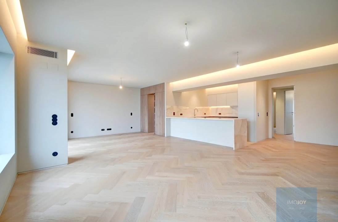 Apartamento T3 para Venda em Santo António Foto 2