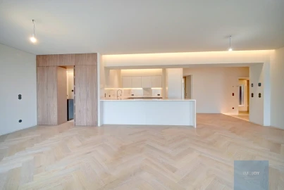 Apartamento T3 para Venda em Santo António