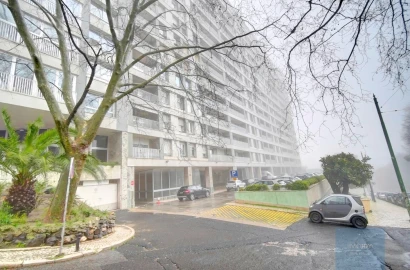 Apartamento T3 para Venda em Santo António
